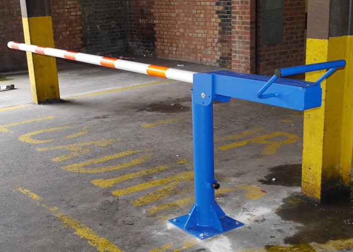 manual gate barrier